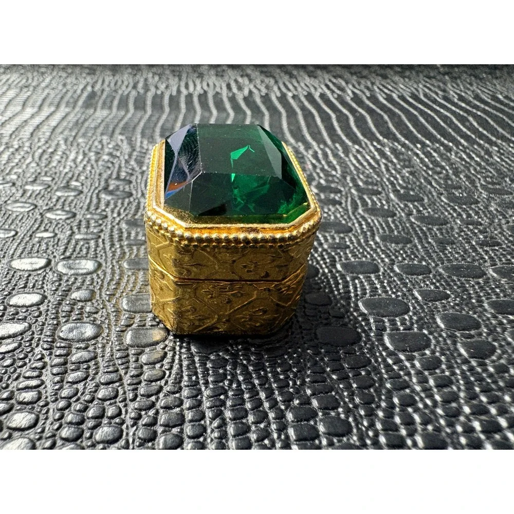 Vintage Florenza Pill Box Emerald Green Glass Gold Tone Ornate Trinket Case